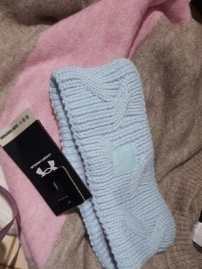 NWT Under armor COLD CONDITIONS HEADBAND EAR COVER TIFFANY AQUA BLUE
